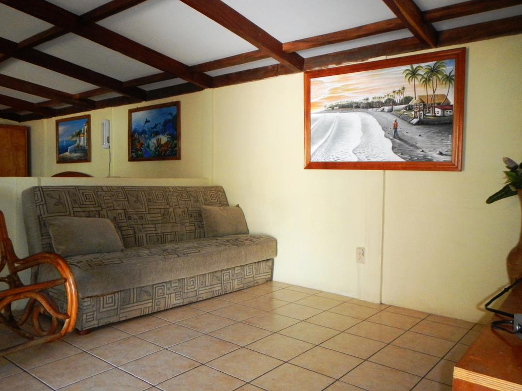 Punta Roca Surf Resort La Libertad Room photo